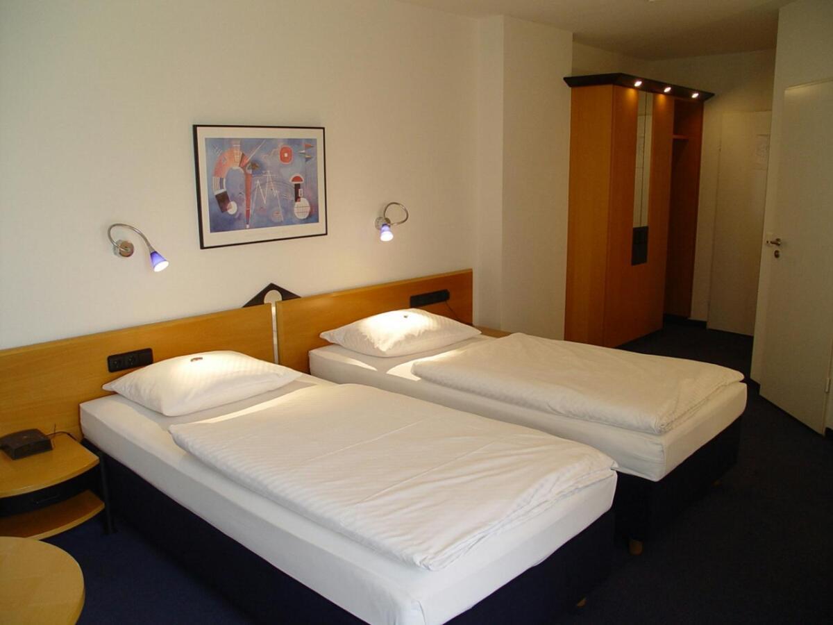 Hotel Am Weiher Эркеленц Экстерьер фото