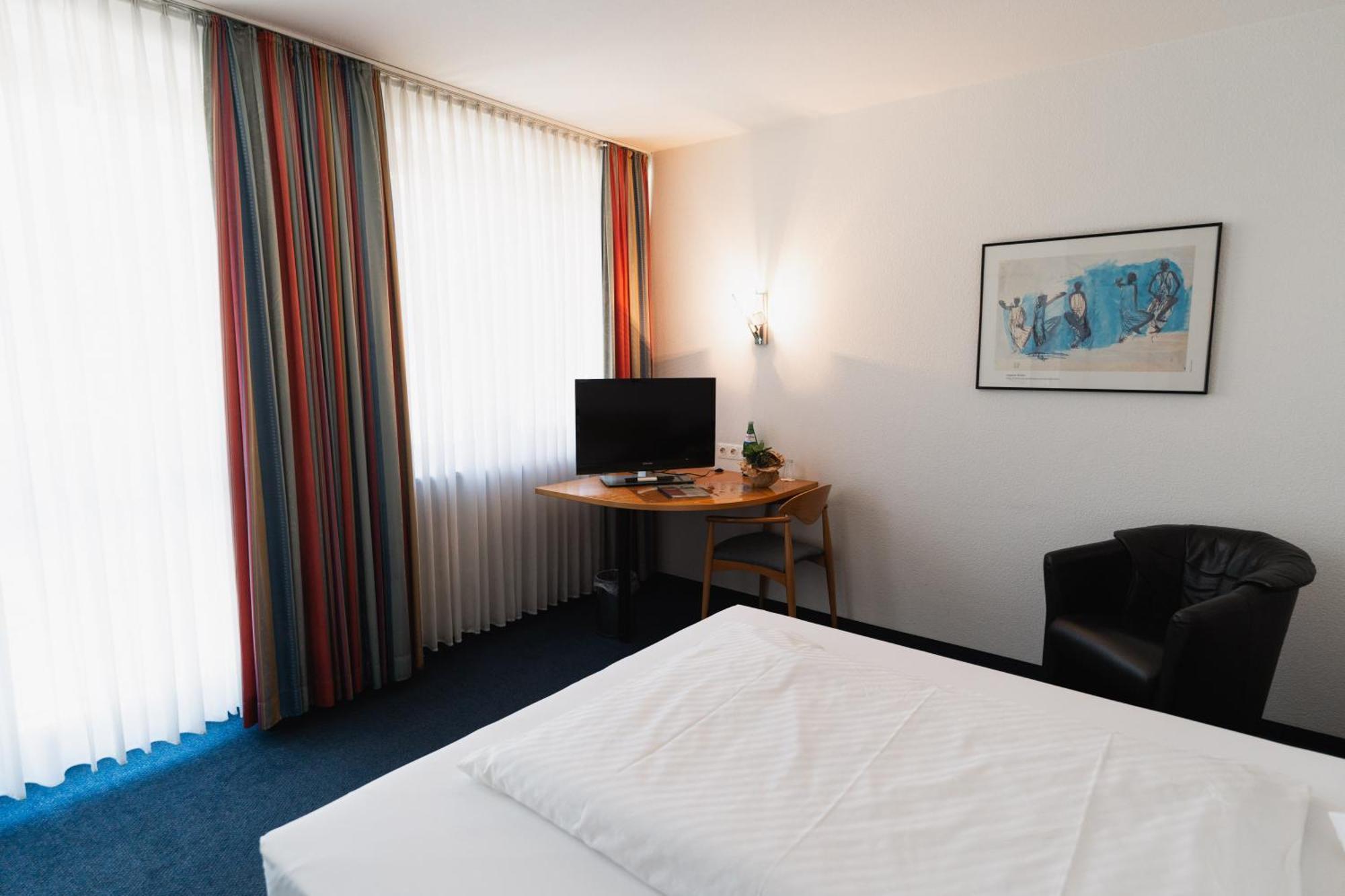 Hotel Am Weiher Эркеленц Экстерьер фото